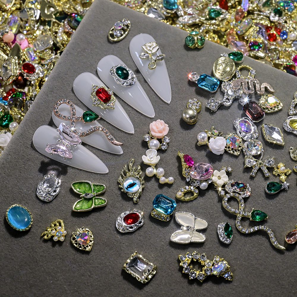 Nails Decoration 