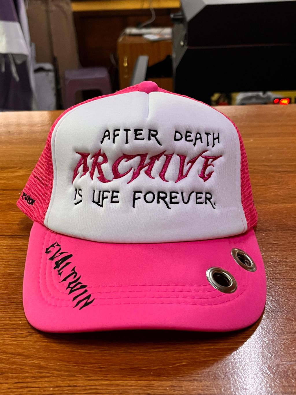 HEADWEAR 